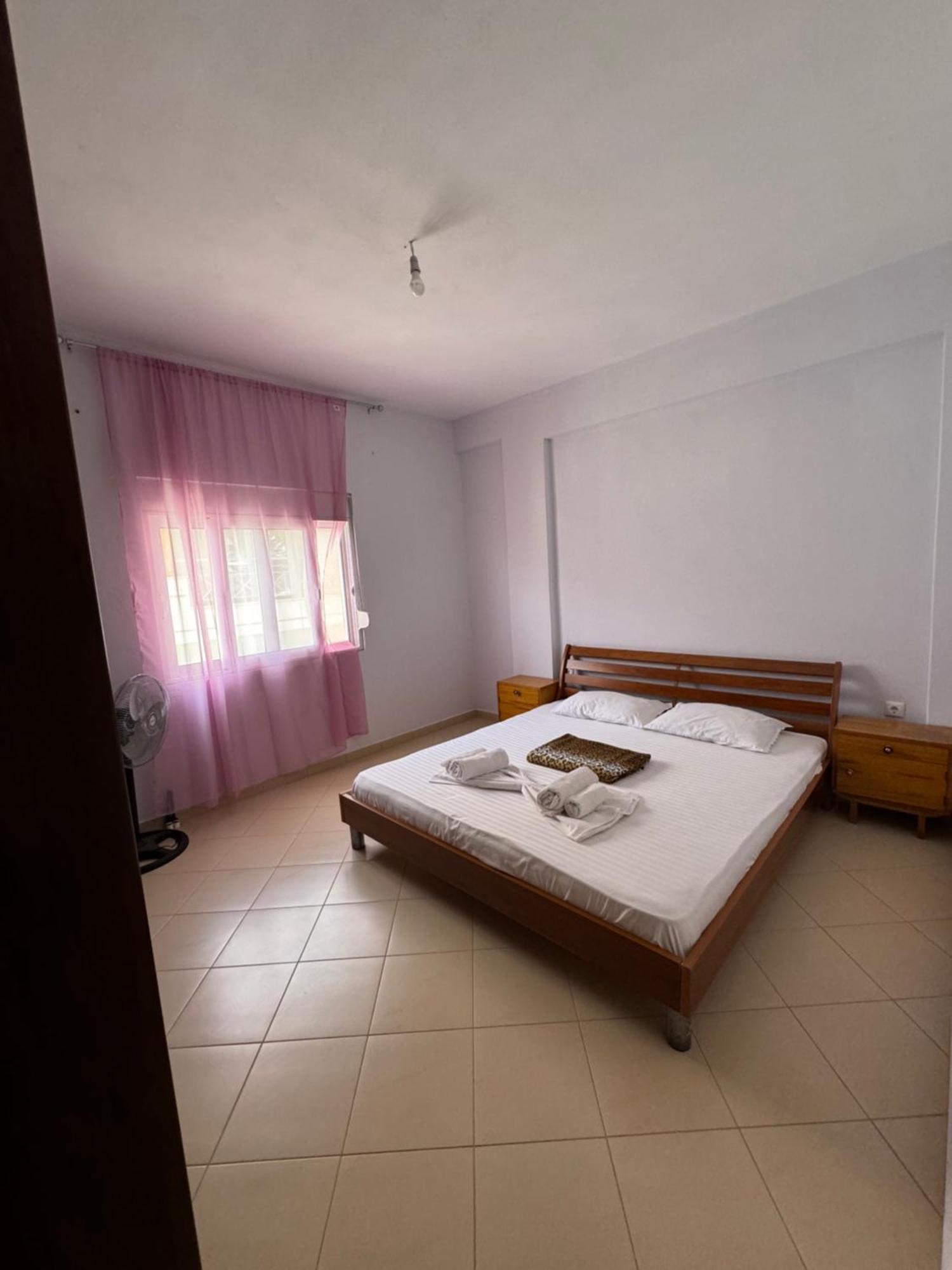 L.T. Apartment 5Th Street Sarande Exterior photo