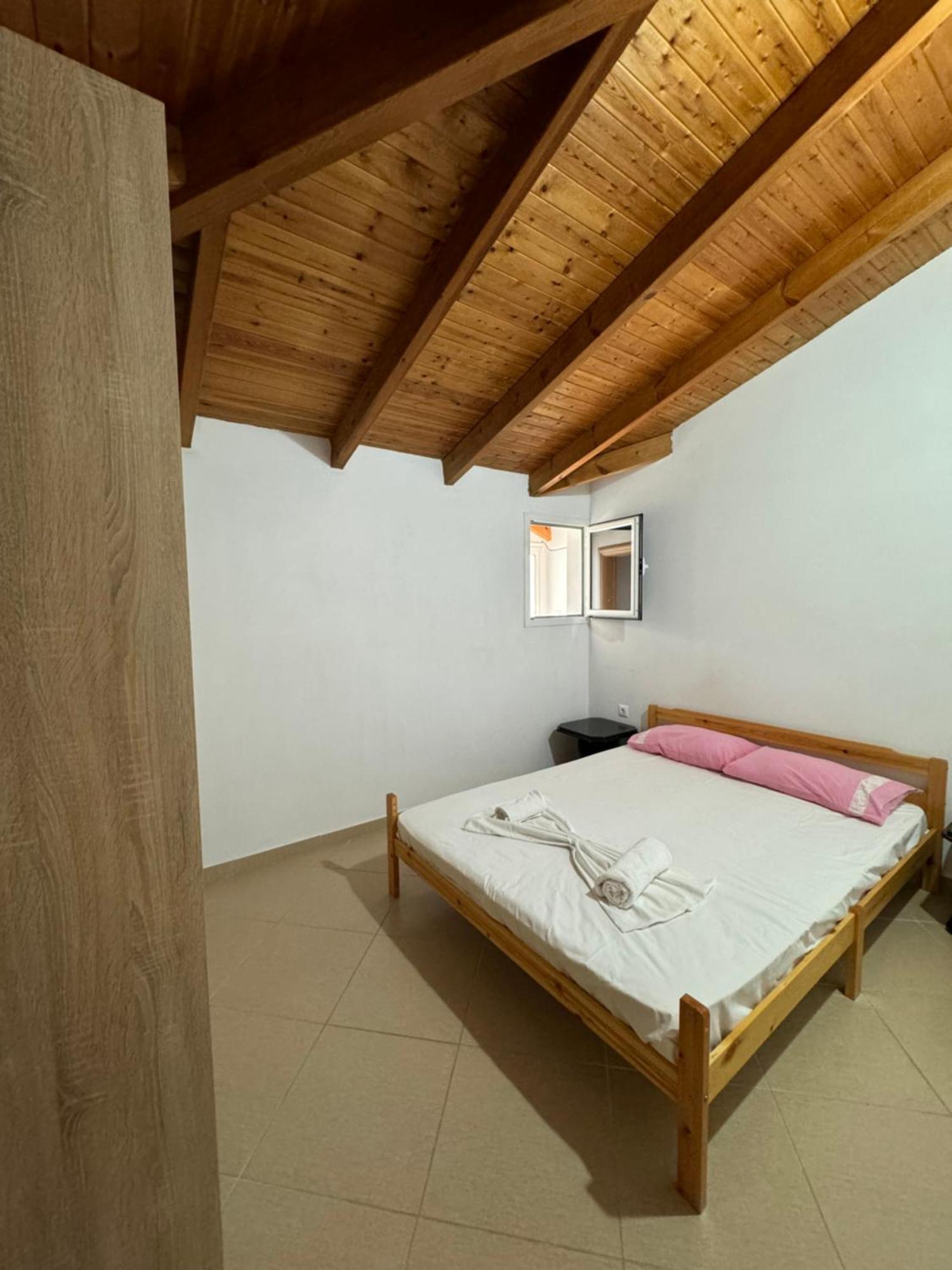 L.T. Apartment 5Th Street Sarande Exterior photo